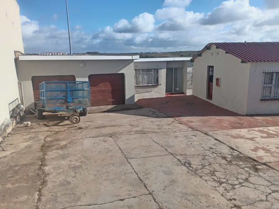 2 Bedroom Property for Sale in Mdantsane Nu 16 Eastern Cape